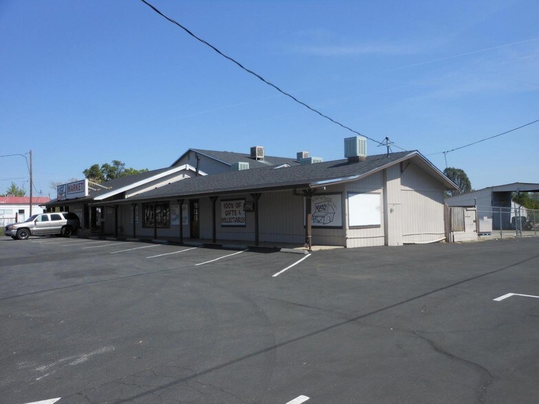 1281 Lake Blvd, Redding, CA à louer - Photo de l’immeuble – Image 3 sur 65
