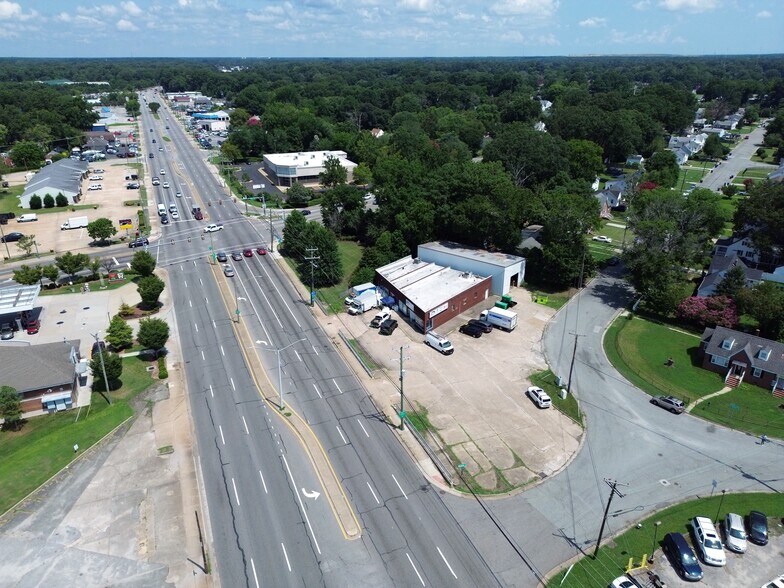 9958-9964 Jefferson Ave, Newport News, VA à vendre - Photo de l’immeuble – Image 2 sur 6