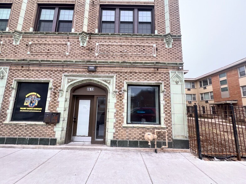 8611-8619 S Ashland Ave, Chicago, IL à louer - Photo de l’immeuble – Image 2 sur 4