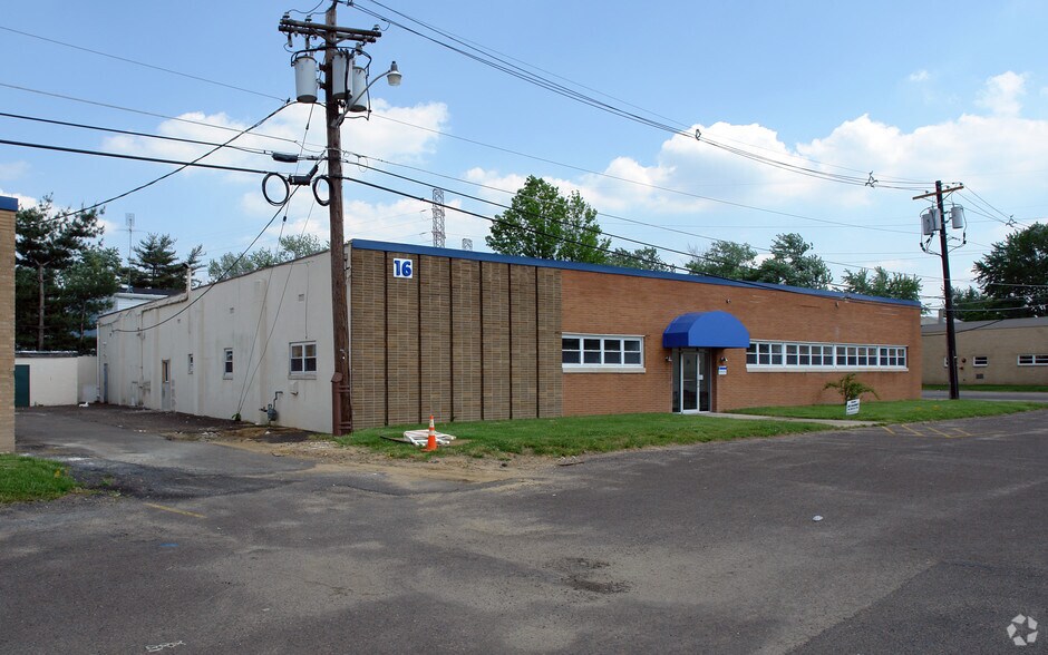 7300 N Crescent Blvd, Pennsauken, NJ à louer - Photo de l’immeuble – Image 2 sur 39
