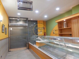 Plus de détails pour Local commercial à vendre