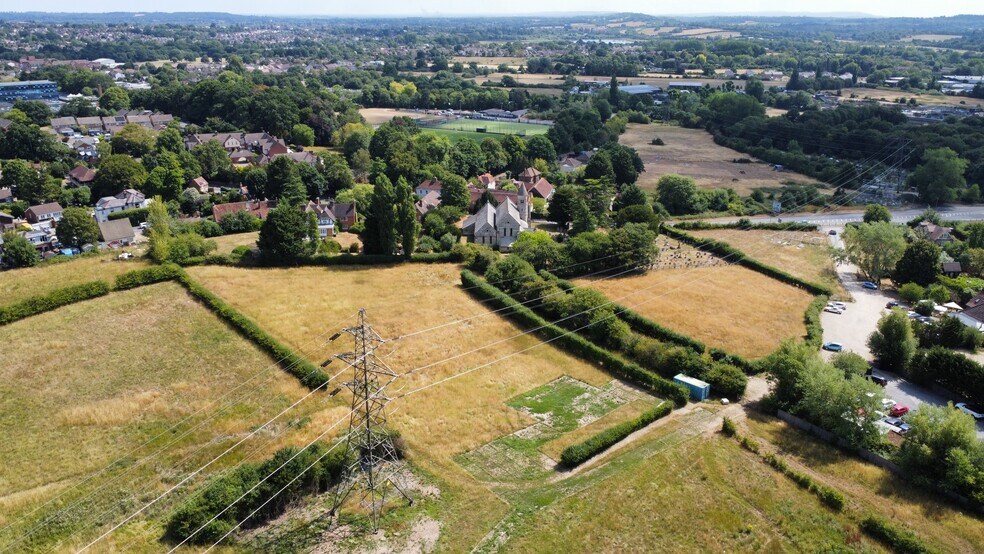 Hale Rd, Farnham à vendre - Photo principale – Image 1 sur 6