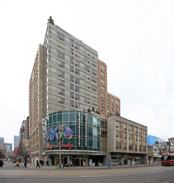 275 Dundas St W, Toronto, ON à louer - Photo de l’immeuble – Image 2 sur 13