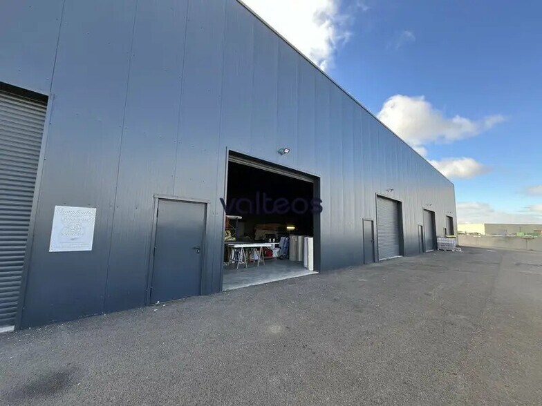 Local d’activités dans Colomiers à louer - Photo de l’immeuble – Image 2 sur 6