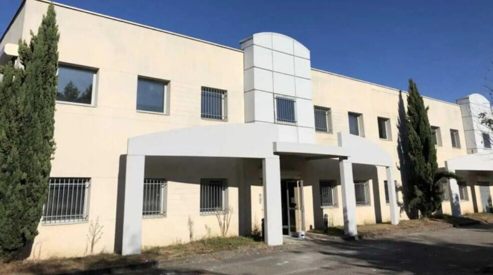 30-32 Rue Champ Dolin, Saint-Priest à vendre - Photo de l’immeuble – Image 2 sur 8