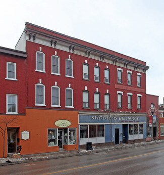 Plus de détails pour 37-39 King Av E, Newcastle, ON - Local commercial à louer