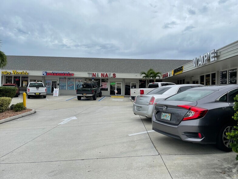1720 S McCall Rd, Englewood, FL à louer - Photo de l’immeuble – Image 2 sur 11