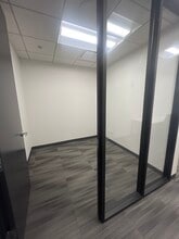 425 S Financial Pl, Chicago, IL à louer Photo de l’immeuble– Image 2 sur 3