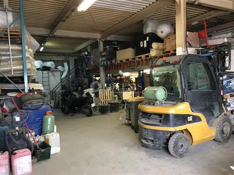 Local d’activités dans Noisy-le-Grand à louer - Photo de l’immeuble – Image 1 sur 5
