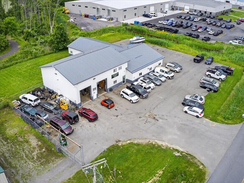 6378 Dean Pky, Ontario, NY à vendre - Photo de l’immeuble – Image 2 sur 47