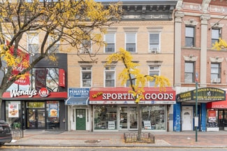 Plus de détails pour 5716 Myrtle Ave, Ridgewood, NY - Local commercial à louer