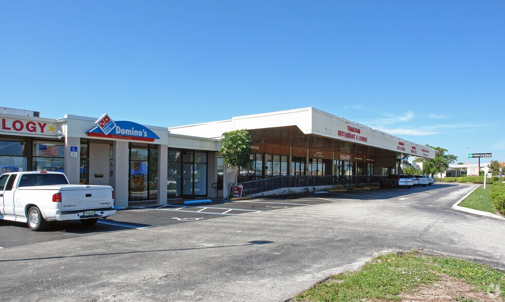 450 Northlake Blvd, Lake Park, FL à louer - Photo de l’immeuble – Image 3 sur 4