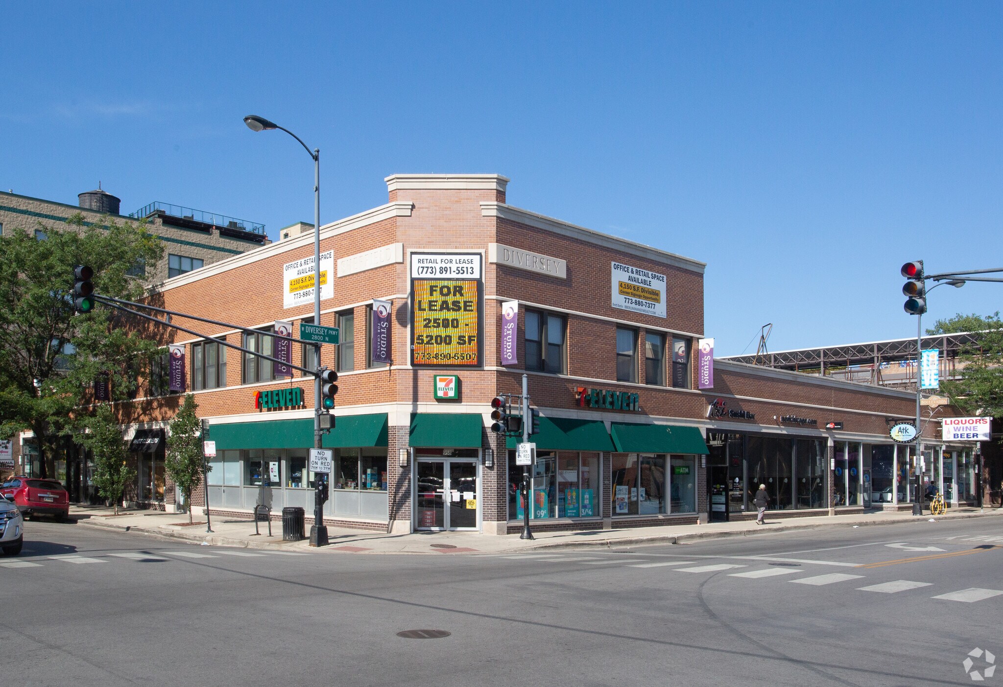 946 W Diversey Pky, Chicago, IL à louer Photo principale– Image 1 sur 10