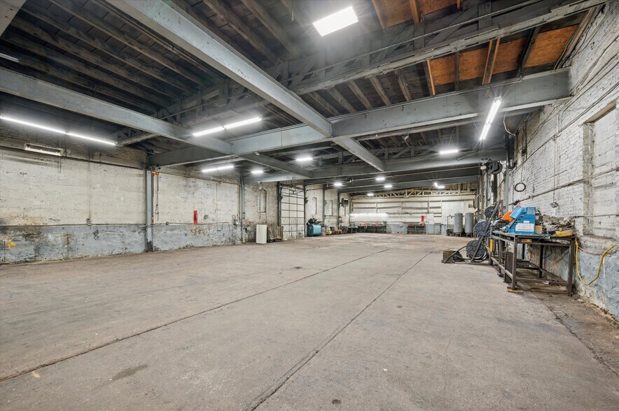 5400 Paschall Ave, Philadelphia, PA à vendre - Photo de l’immeuble – Image 3 sur 29
