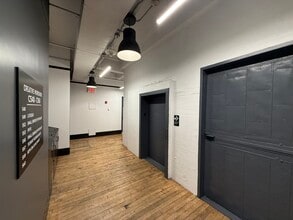 220 36th St, Brooklyn, NY à louer Photo intérieure– Image 1 sur 7