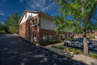 740 Prince Ave, Athens, GA à louer Photo intérieure– Image 1 sur 3