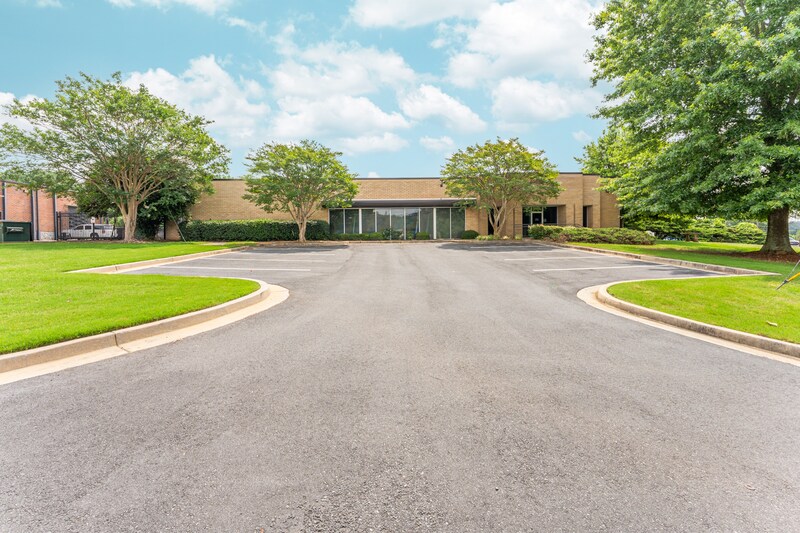 1532 Stone Ridge Dr, Stone Mountain, GA à louer - Photo de l’immeuble – Image 3 sur 13