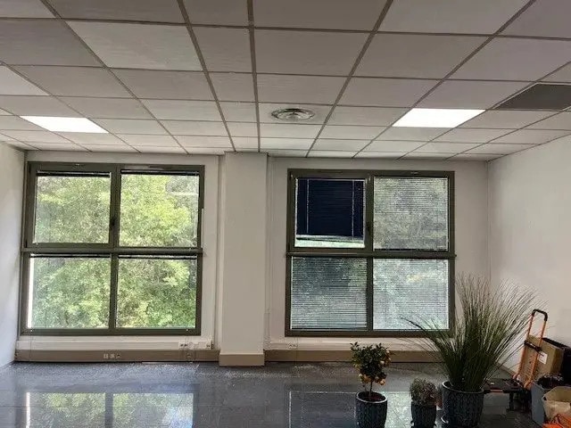 Bureau dans Biot à vendre - Photo de l’immeuble – Image 3 sur 8