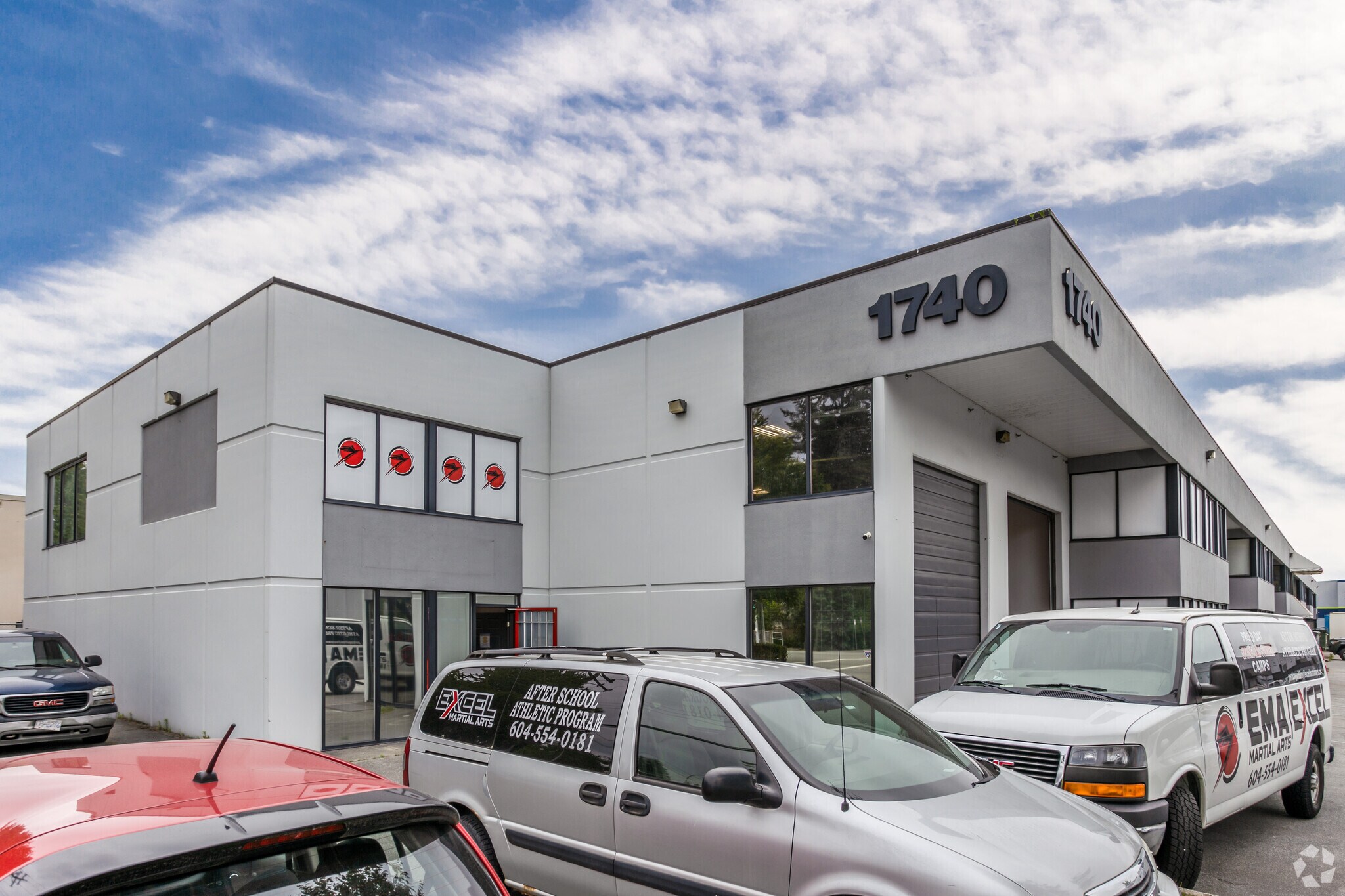 1740 Broadway St, Port Coquitlam, BC à louer Photo principale– Image 1 sur 6