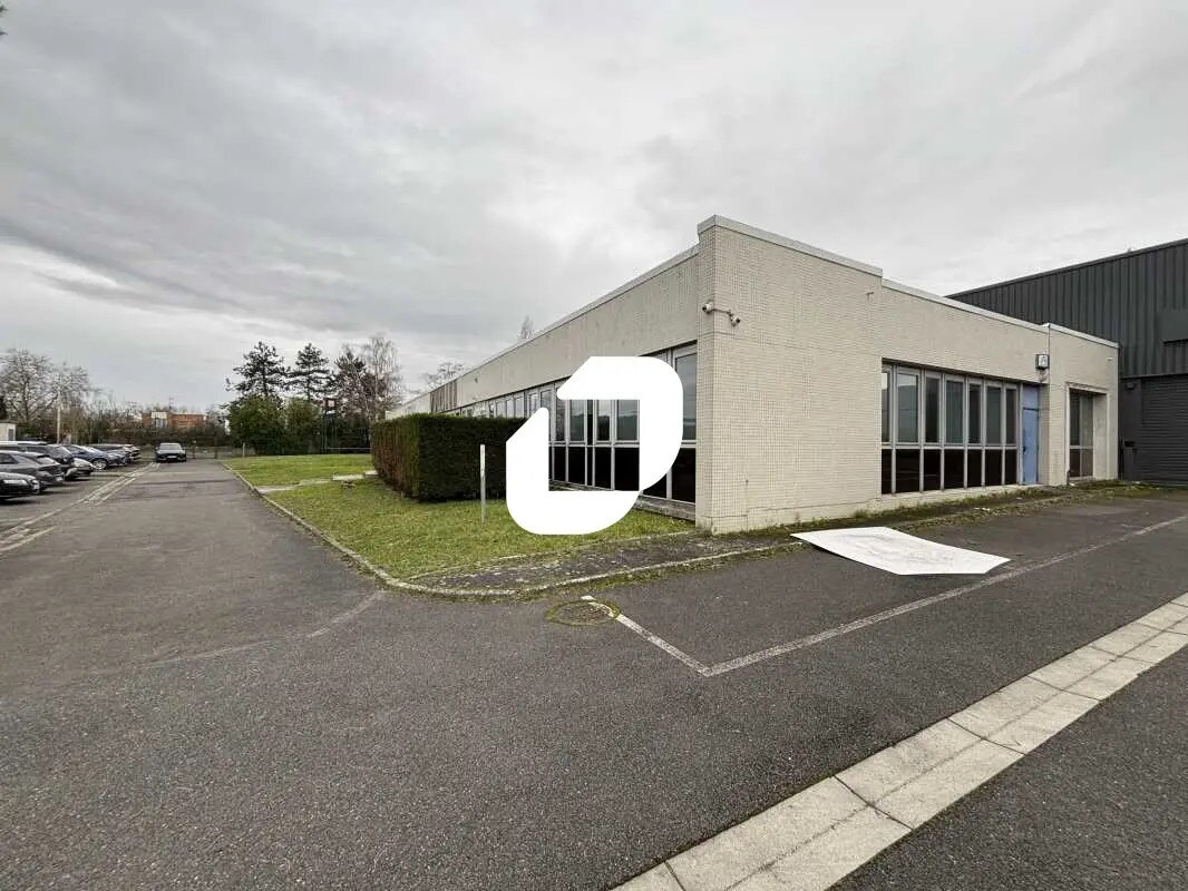 Bureau dans Évry-Courcouronnes à louer Photo de l’immeuble– Image 1 sur 13
