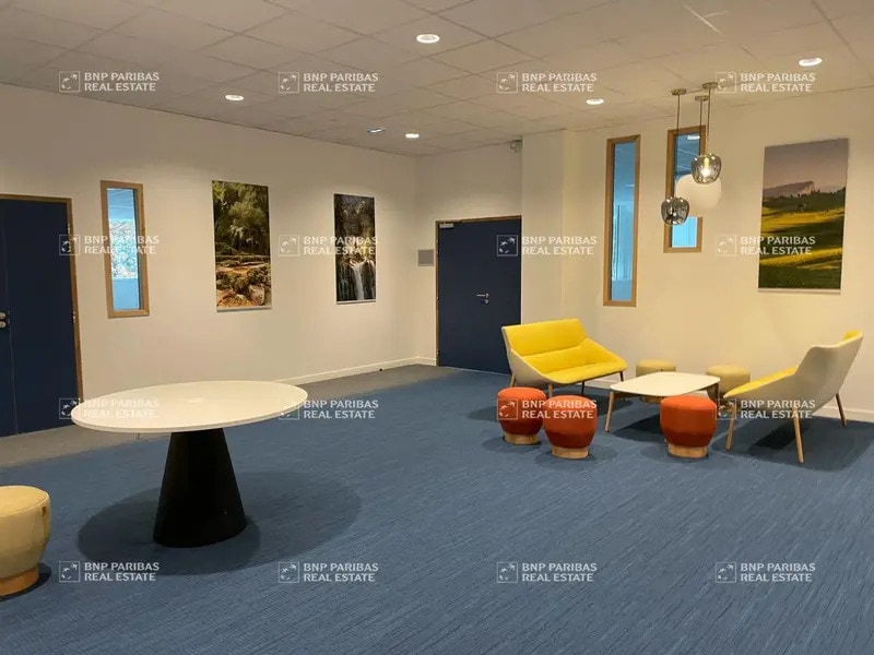 Bureau dans Eybens à louer Hall d’entrée– Image 1 sur 13
