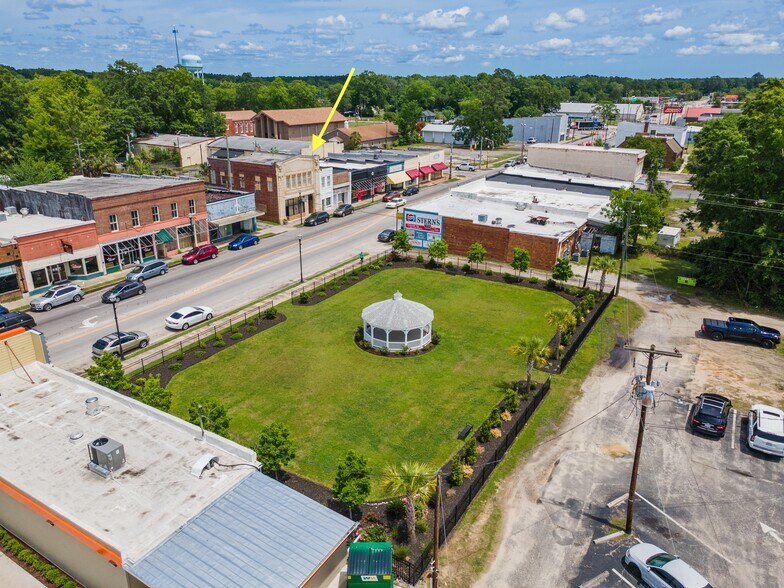 23 E Main St, Andrews, SC à vendre - Photo de l’immeuble – Image 2 sur 6