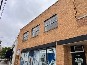 371-377 Mamaroneck Ave, White Plains, NY à louer Photo de l’immeuble– Image 2 sur 7