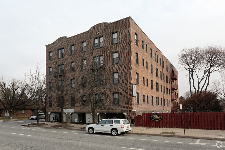 1323-1333 Darby Rd, Havertown, PA à louer - Photo de l’immeuble – Image 3 sur 22