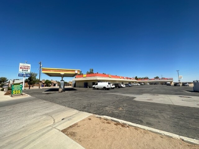 11424 Chamberlaine Way, Adelanto, CA à louer Photo principale– Image 1 sur 11