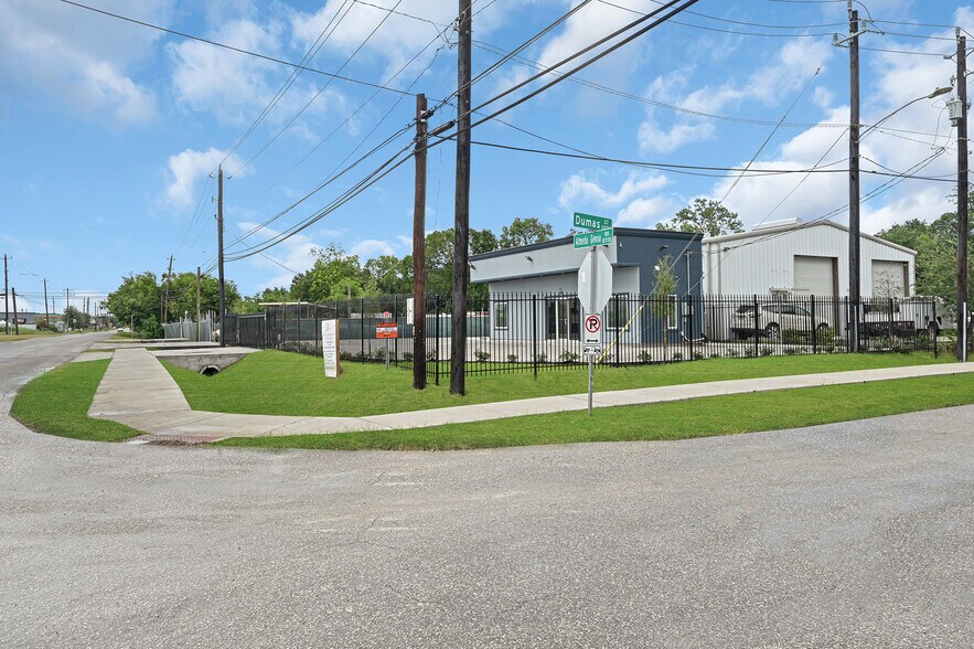 10751 Almeda Genoa rd, Houston, TX à vendre - Photo de l’immeuble – Image 2 sur 27