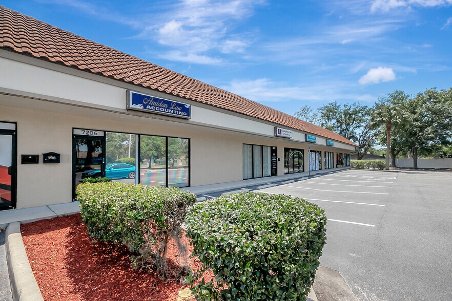 7206 Massachusetts Ave, New Port Richey, FL à louer - Photo de l’immeuble – Image 3 sur 16