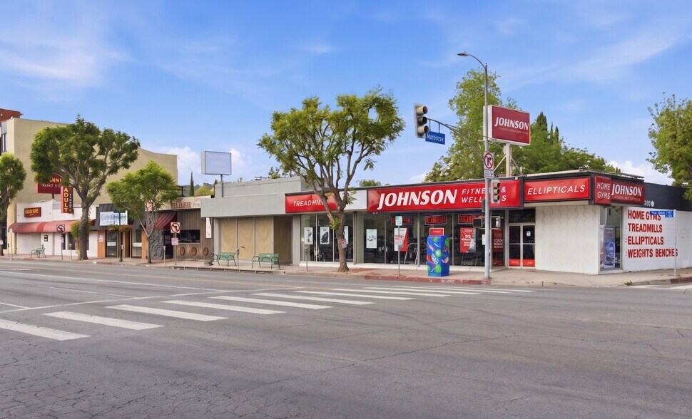 4553 Van Nuys Blvd, Sherman Oaks, CA à louer - Photo de l’immeuble – Image 2 sur 7