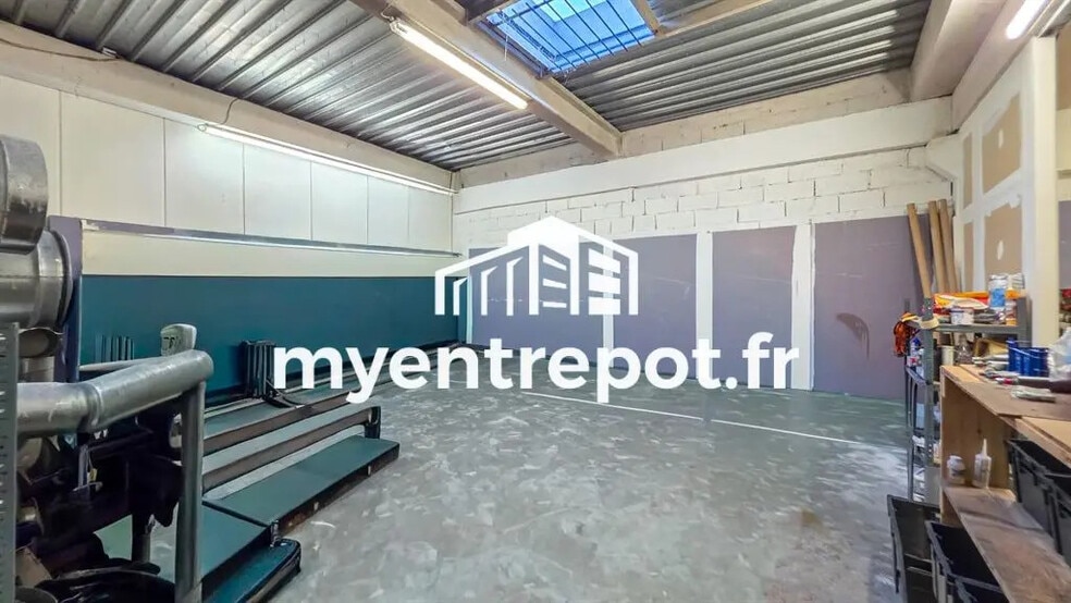 Local d’activités dans Vitrolles à louer - Photo intérieure – Image 3 sur 5