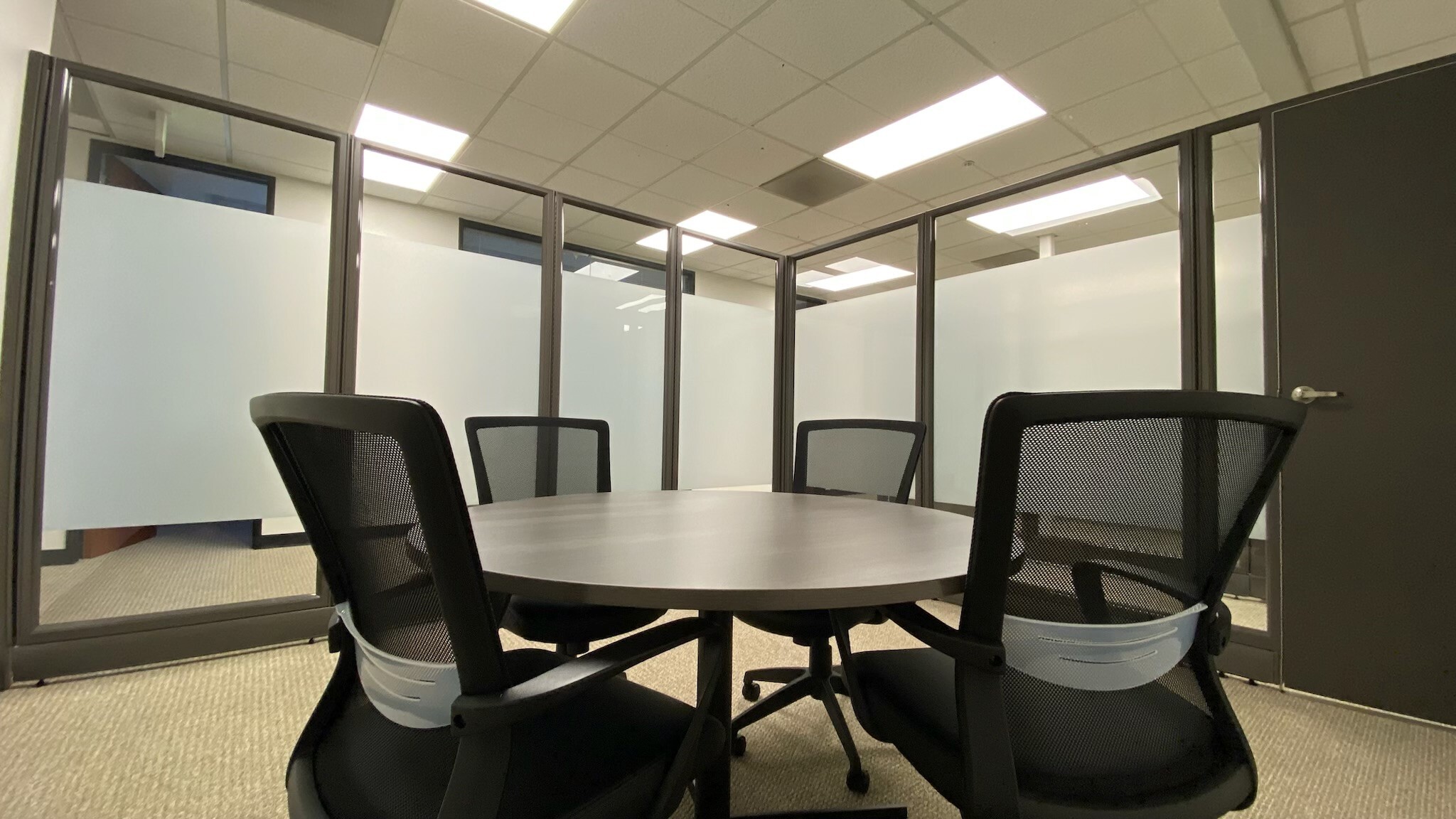 1318 Redwood Way, Petaluma, CA à louer Photo intérieure– Image 1 sur 3