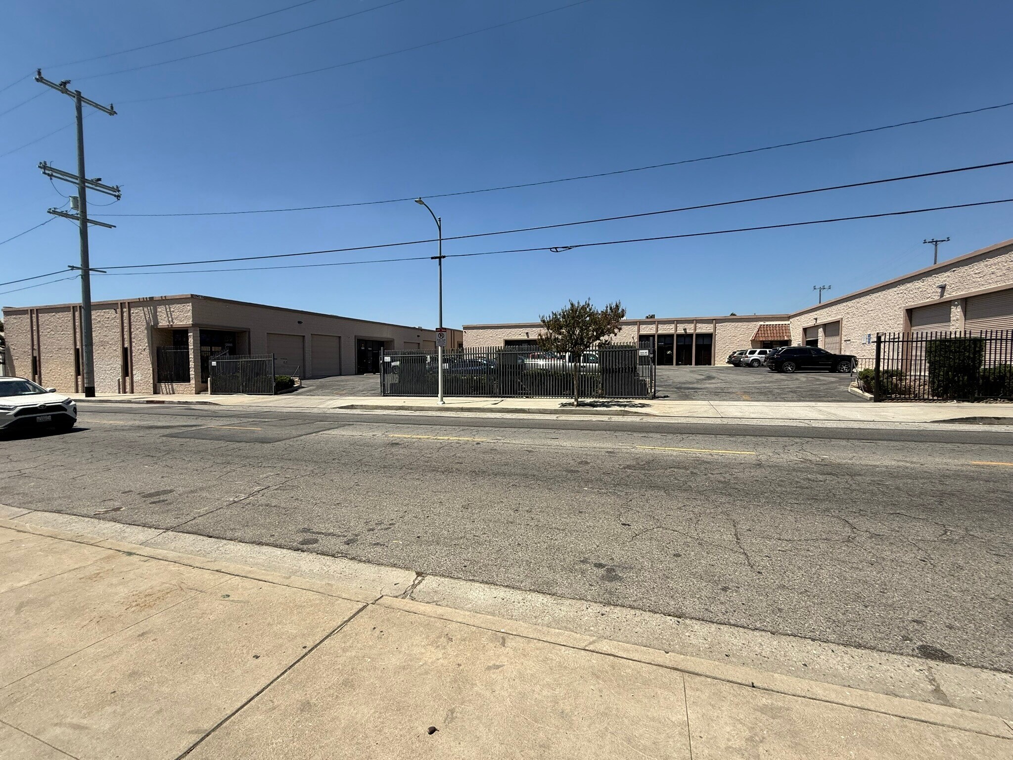 12846-12955 Arroyo St, Sylmar, CA à vendre Photo principale– Image 1 sur 10
