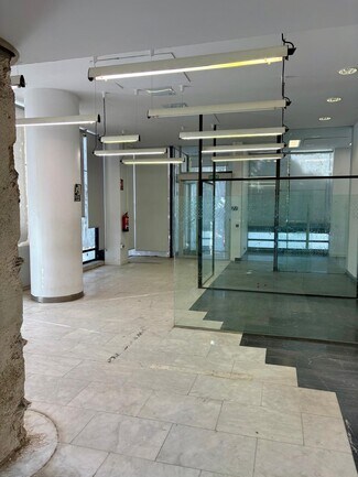 Plus de détails pour Av. de Monforte de Lemos, 152, Madrid - Local commercial à louer