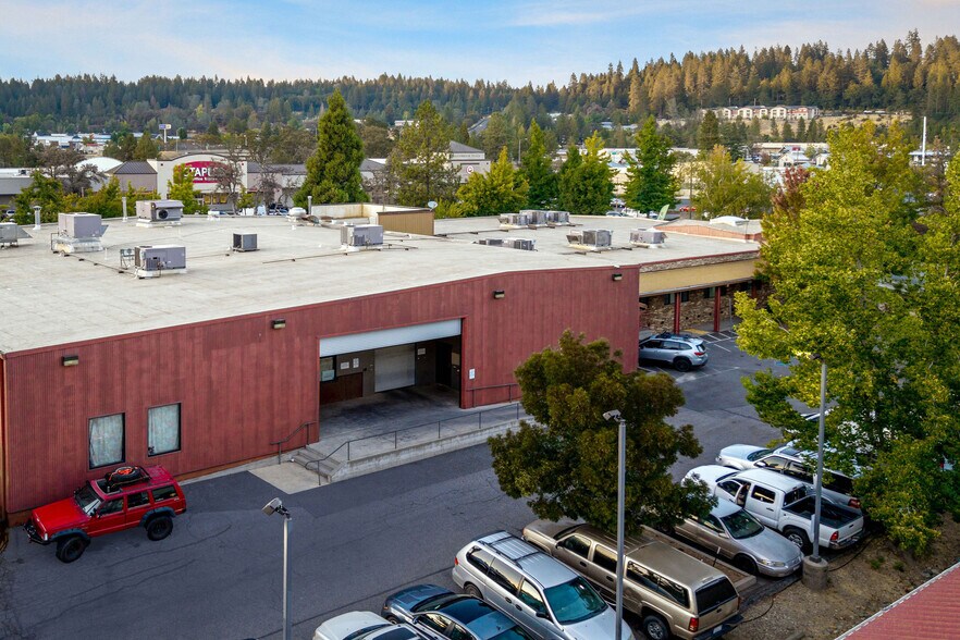 464 Sutton Way, Grass Valley, CA à vendre - Photo de l’immeuble – Image 3 sur 68