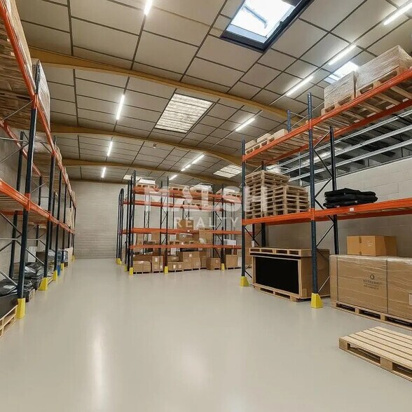 Local commercial dans Irigny à louer - Photo intérieure – Image 1 sur 8