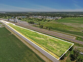 Plus de détails pour 1099 W 6th St, North Bend, NE - Terrain à louer