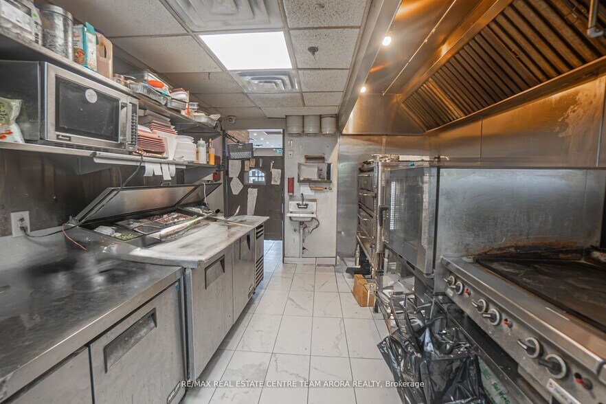 2980 Drew Rd, Mississauga, ON à vendre - Photo intérieure – Image 3 sur 13