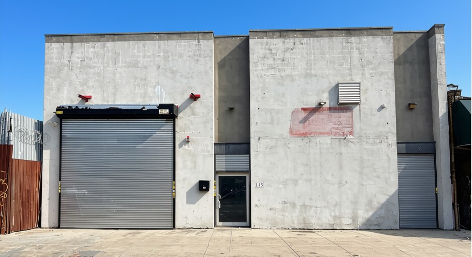 145 Snediker Ave, Brooklyn, NY à louer - Photo de l’immeuble – Image 2 sur 7