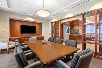 225 NE Mizner Blvd, Boca Raton, FL à louer Photo intérieure– Image 2 sur 8