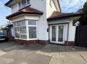 128 Pasture Rd, Wirral MSY - Local commercial