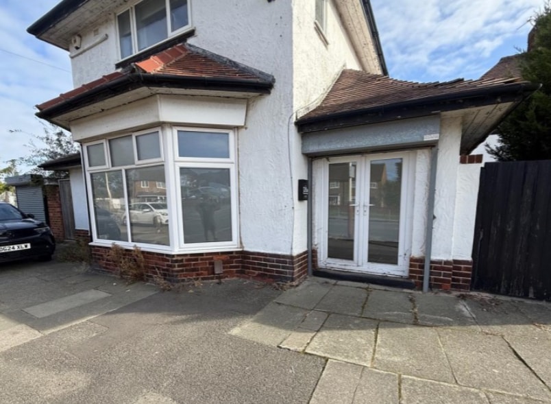 128 Pasture Rd, Wirral à louer Photo principale– Image 1 sur 2