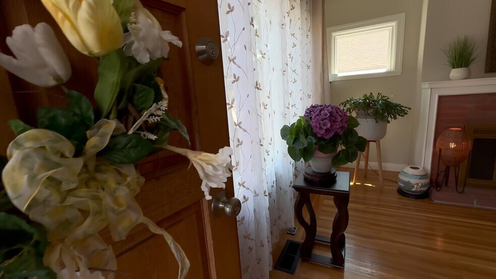 840 Key Route Blvd, Albany, CA à vendre - Vidéo sur l’annonce professionnelle – Image 2 sur 21