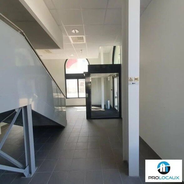 21 Rue Gustave Eiffel, Grenoble à vendre - Photo de l’immeuble – Image 3 sur 4