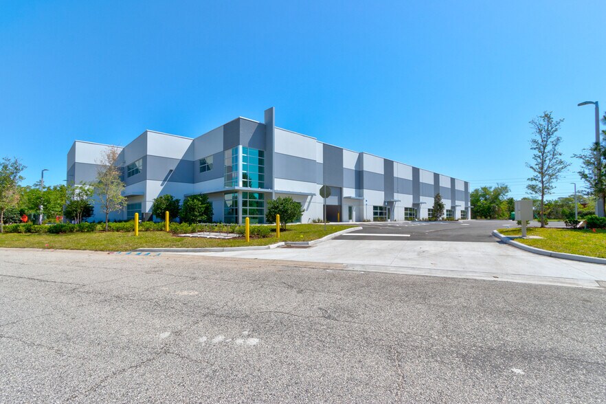 4451 Eastport Park Way, Port Orange, FL à louer - Photo de l’immeuble – Image 2 sur 18