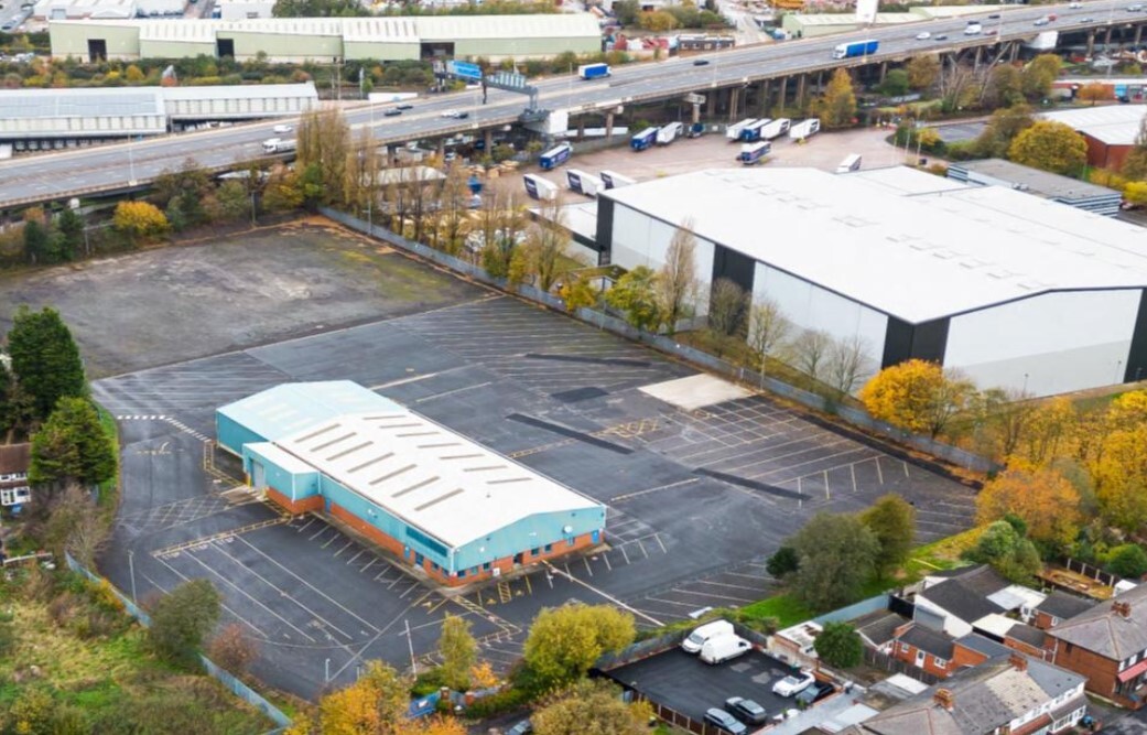 Birmingham Rd, Oldbury à louer Photo de l’immeuble– Image 1 sur 1