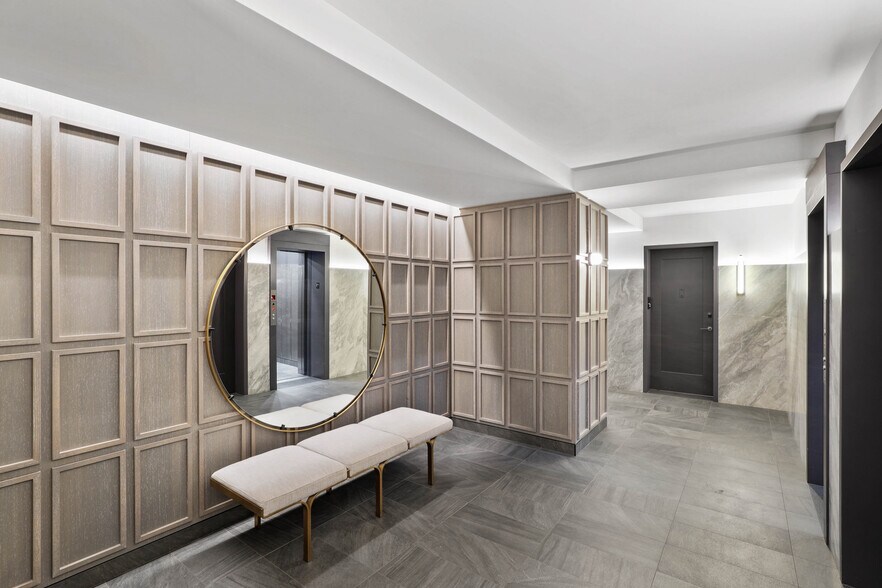 1160 Fifth Ave, New York, NY à louer - Hall d’entrée – Image 3 sur 9