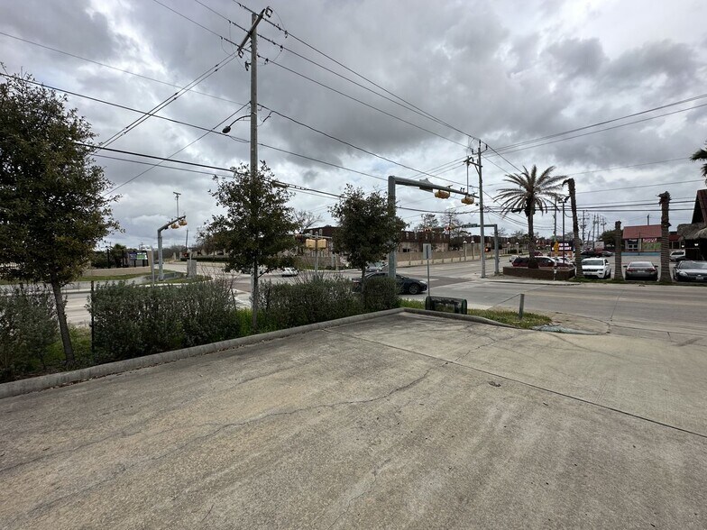 900 W Jackson Ave, Pasadena, TX à vendre - Photo de l’immeuble – Image 2 sur 14